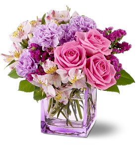 Teleflora's Beautiful Day in Sewell�NJ, Lamp Light Florist And Gift