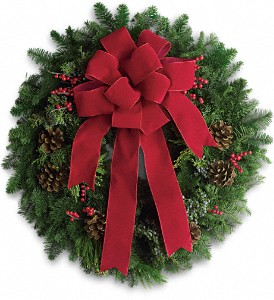 Classic Holiday Wreath in Sewell NJ, Lamp Light Florist And Gift