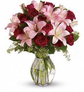Lavish Love Bouquet with Long Stemmed Red Roses in Sewell NJ, Lamp Light Florist And Gift