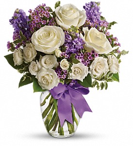 Teleflora's Enchanted Cottage in Sewell NJ, Lamp Light Florist And Gift