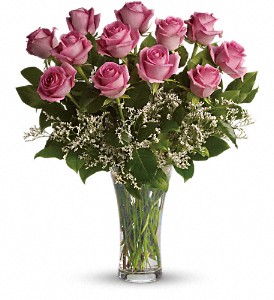 Make Me Blush - Dozen Long Stemmed Pink Roses in Sewell NJ, Lamp Light Florist And Gift