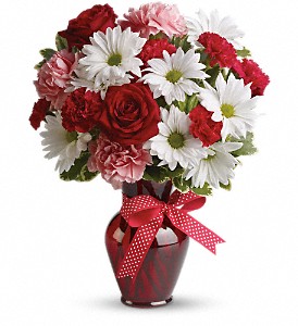 Hugs and Kisses Bouquet with Red Roses in Sewell NJ, Lamp Light Florist And Gift