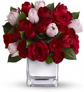 Teleflora's It Had to Be You Bouquet in Sewell NJ, Lamp Light Florist And Gift