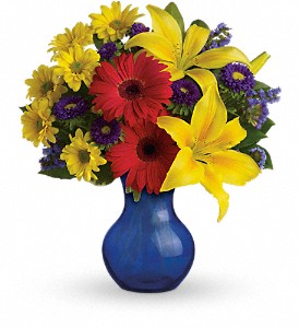 Teleflora's Summer Daydream Bouquet in Sewell NJ, Lamp Light Florist And Gift