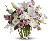 Isn't It Romantic in Sewell�NJ, Lamp Light Florist And Gift