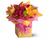 Lamp Light Florist And Gift, Sewell, New Jersey - Teleflora's Tr�s Chic Present, picture