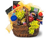Lamp Light Florist And Gift, Sewell, New Jersey - Gourmet Picnic Basket, picture